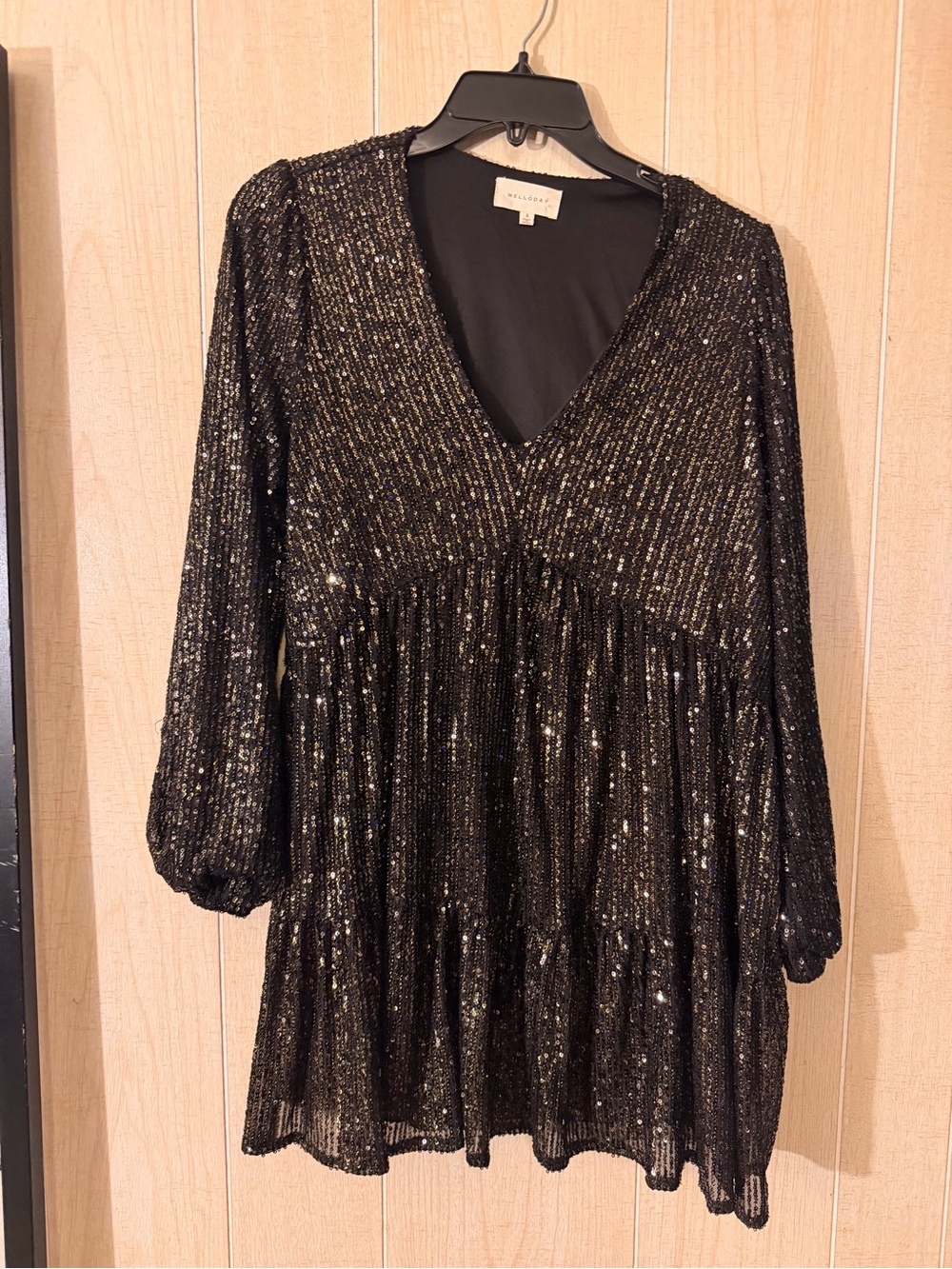 MELLODAY Black Sequin V-Neck Dress